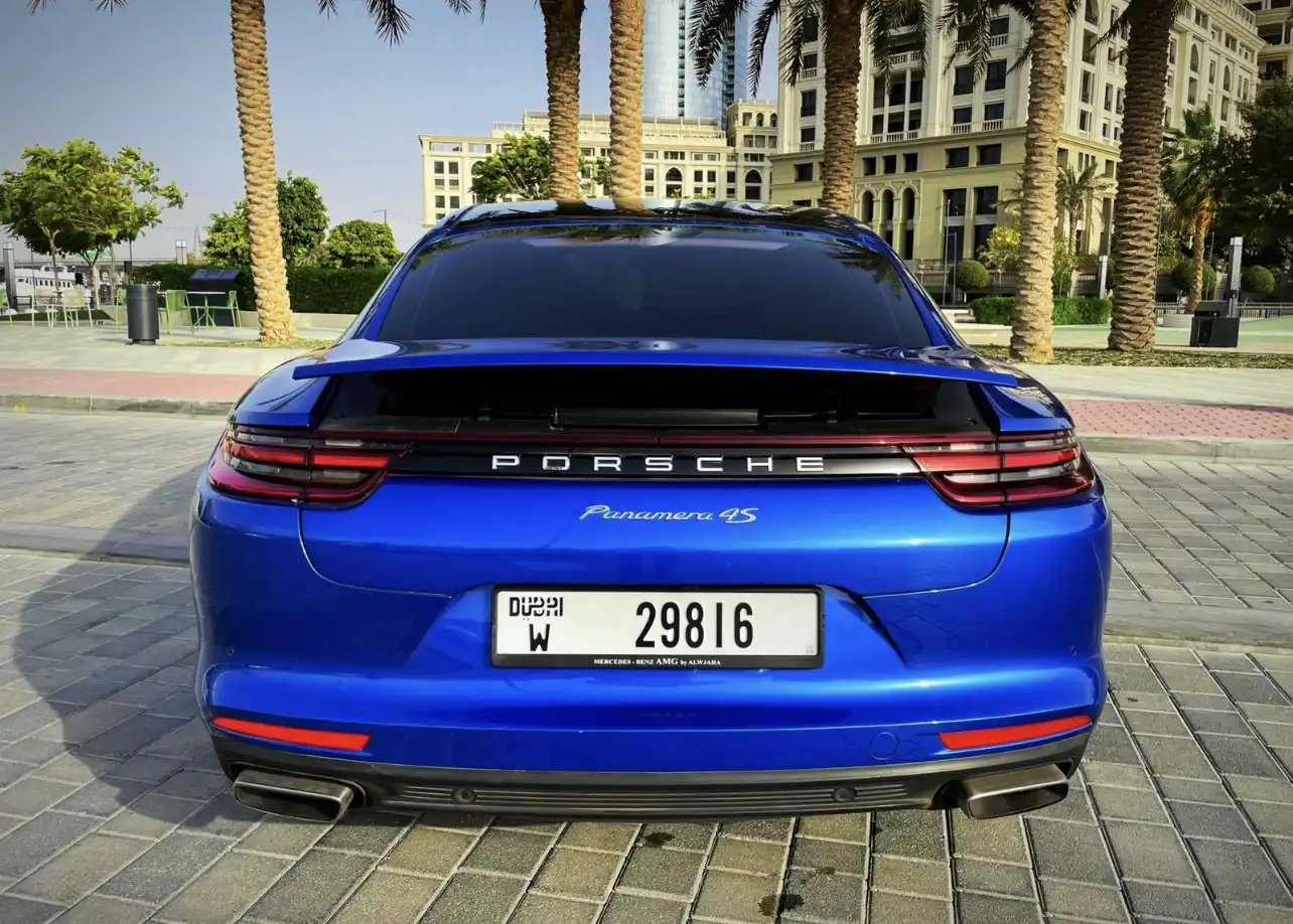 Porsche Panamera 4s