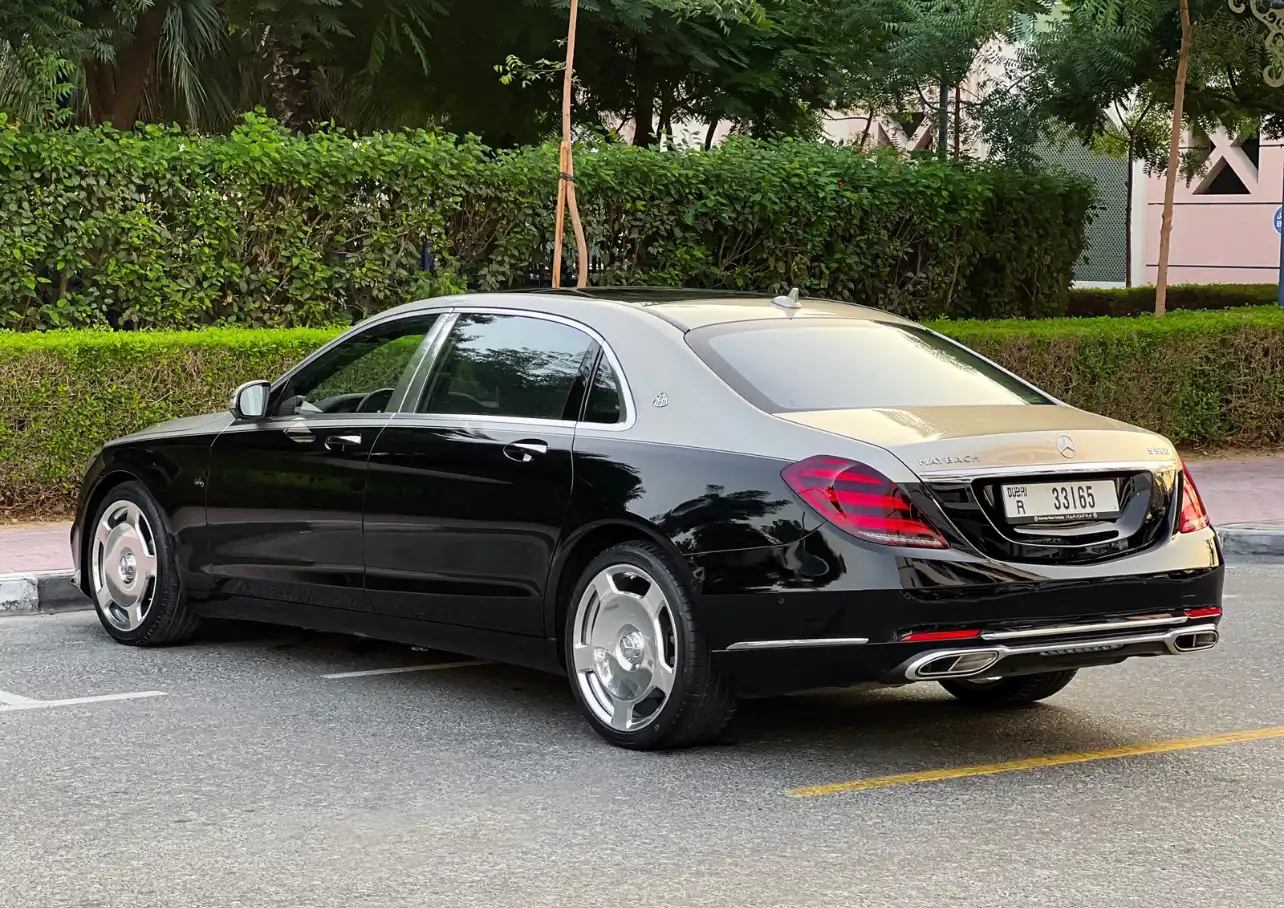 Mercedes S 560 Maybach