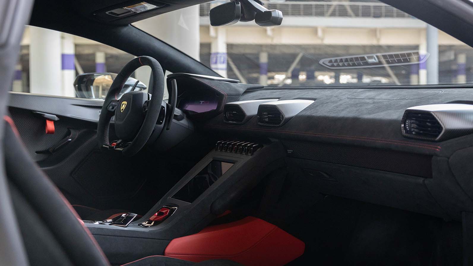 Lamborghini Huracan STO