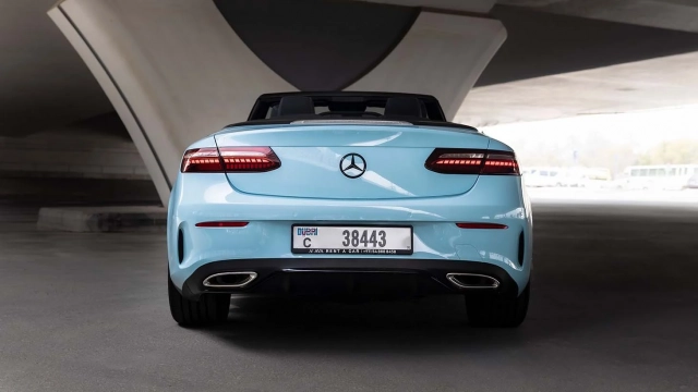 Mercedes-Benz E200 Cabrio