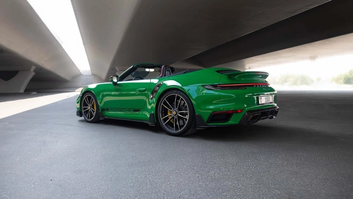 Porsche 911 Turbo S for rent in Dubai