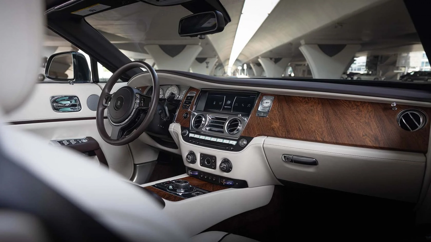 Rolls-Royce Dawn for rent in Dubai – photo 3