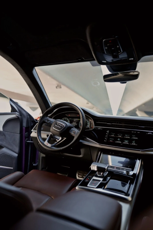 Audi Q8 2023 S Line