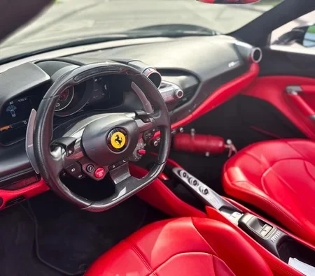 Ferrari F8 2022
