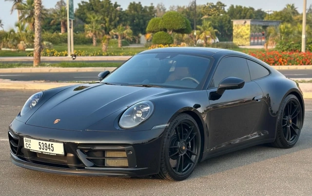 Porsche 911 Carrera 4 GTS Coupe