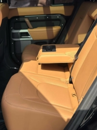 Range Rover Defender 